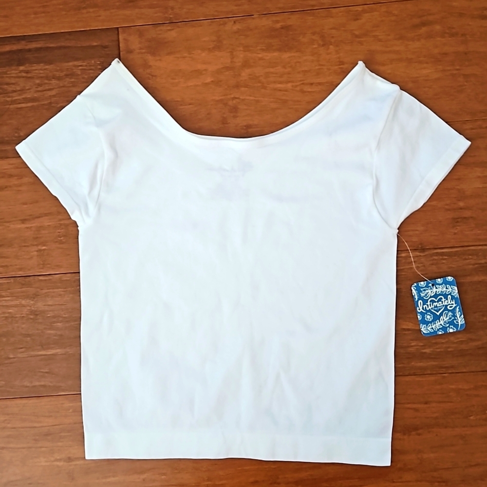 Intimately FREE PEOPLE White Tshirt